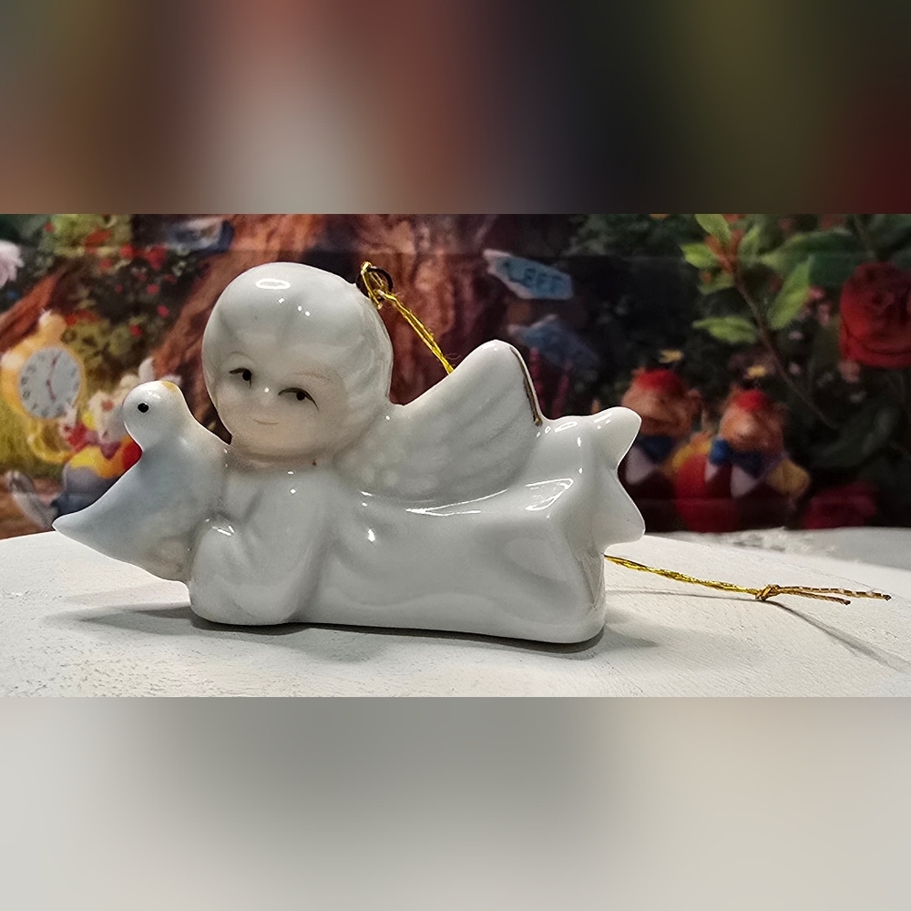 Vintage Angel with Dove Ornament [ Read Details ]